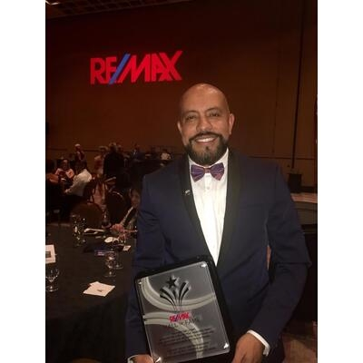 Houmify profile page