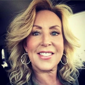 Houmify profile page